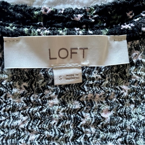 Loft Floral Popcorn Knit Long Twist Sleeve Top Blouse Size S NWOT - Picture 6 of 11